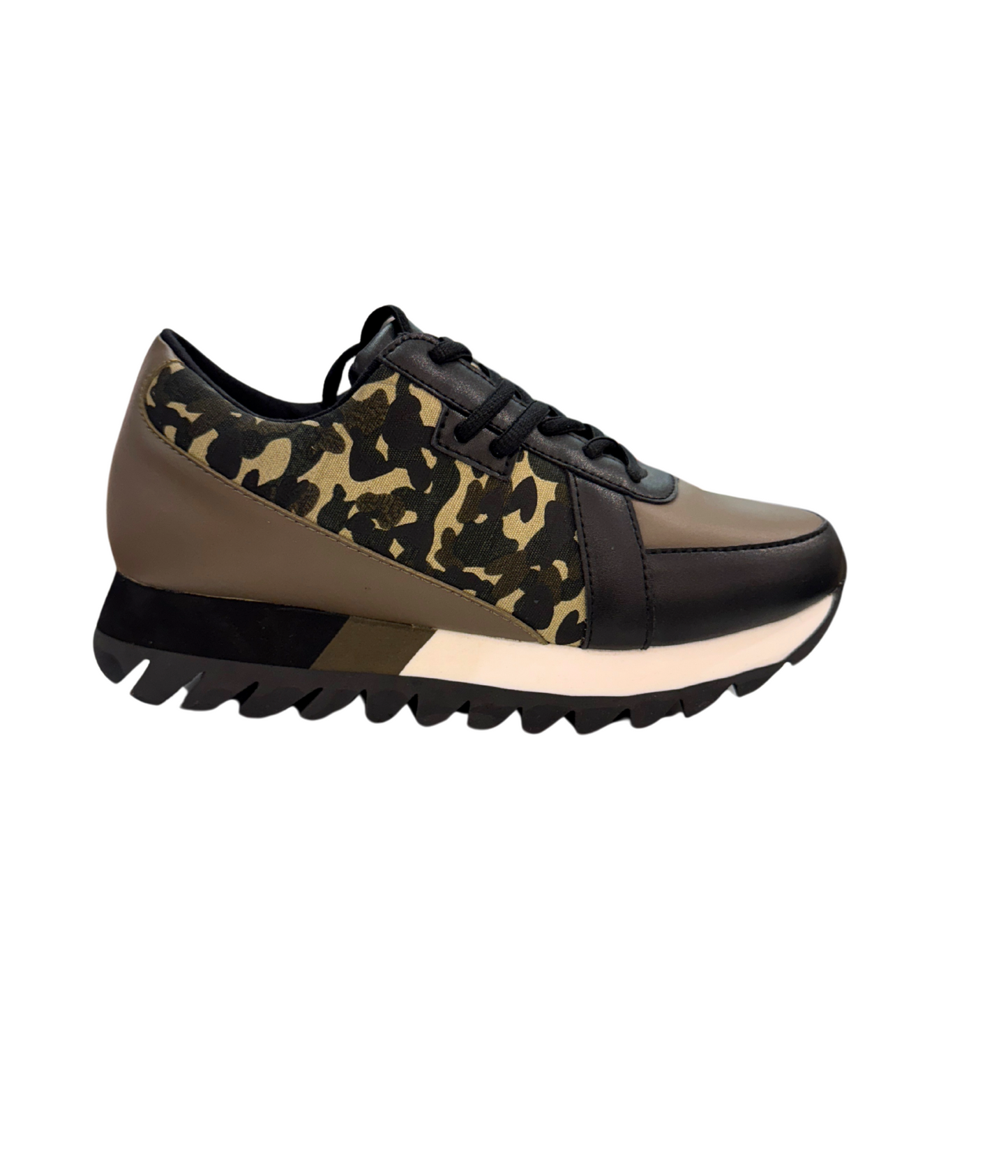 Geri Sneaker in Camo