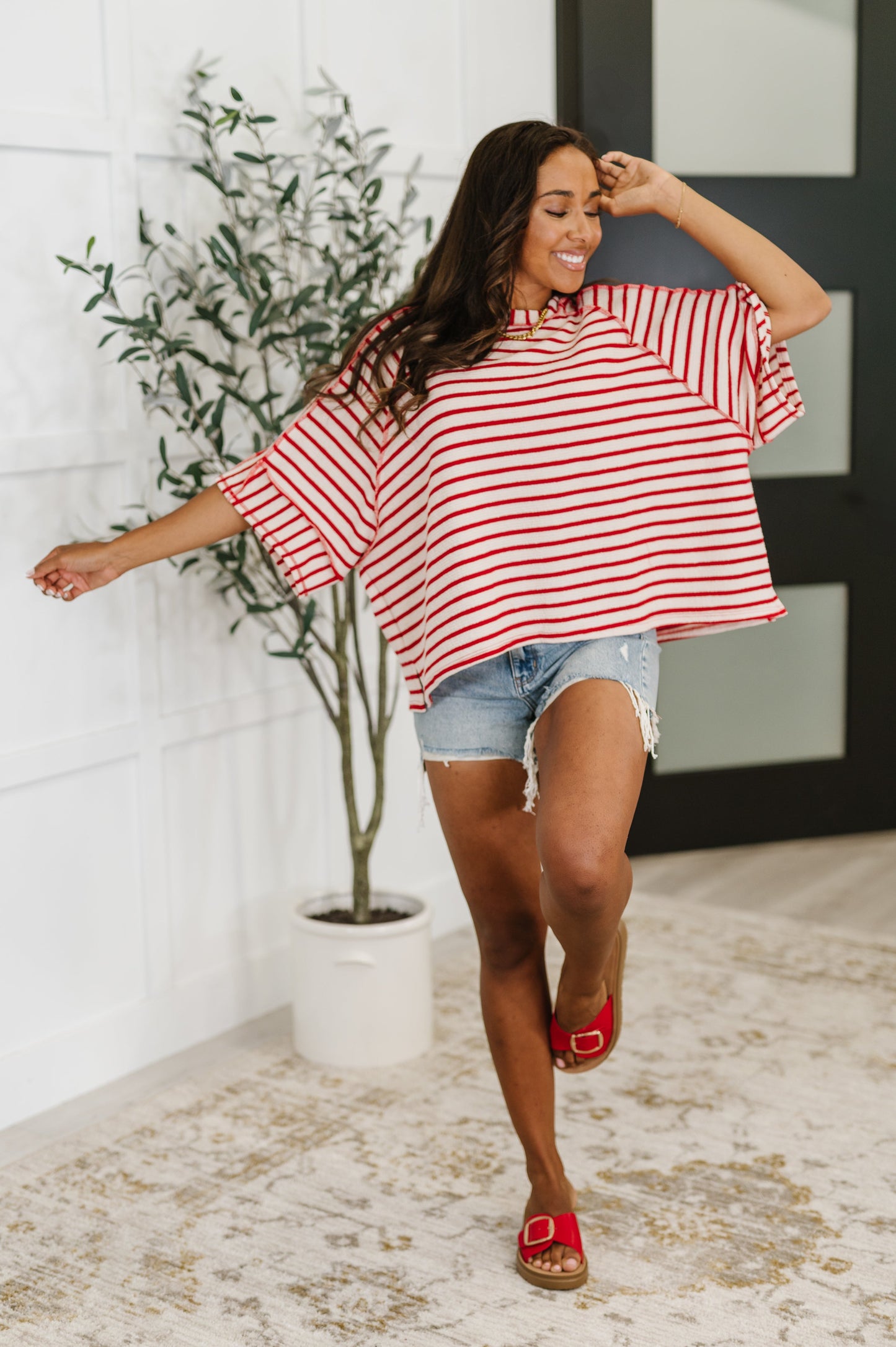Sass in Session Relaxed Top in Cream Red